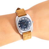 wrist shot, close up