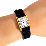 cartier tank must de mens ww, wrist shot close up