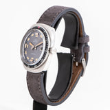 glycine automatic grey dial ww, side of the case with crown view