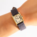 wrist shot, detail