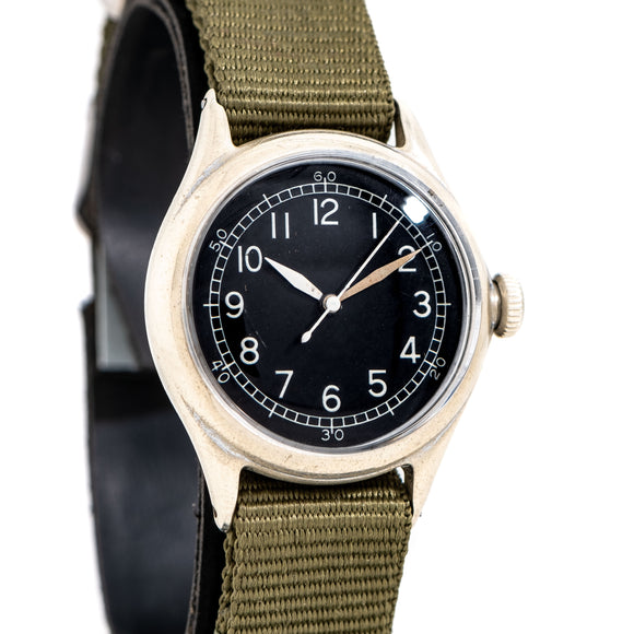 1943 Vintage Bulova Military WWII-era Nickle & Stainless Steel Watch (# 15370)