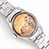 vintage tudor ladies watch movement shot
